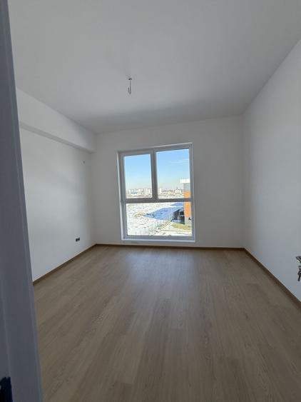 Apartament cu 3 camere decomandat în Theodor Pallady