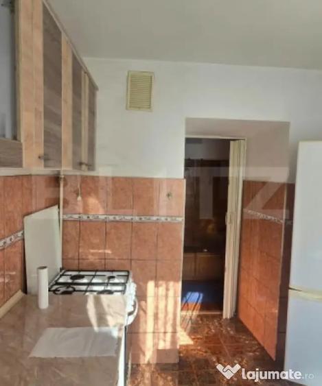 Apartament cu 2 camere semidecomandat în Micro 16