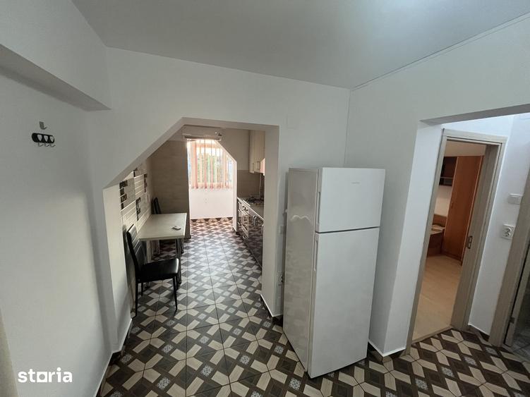Apartament cu 2 camere decomandat în Malu Roșu