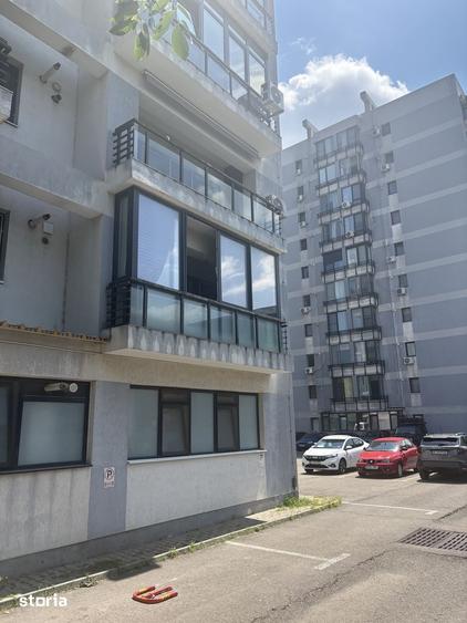 Apartament cu 3 camere decomandat în Theodor Pallady