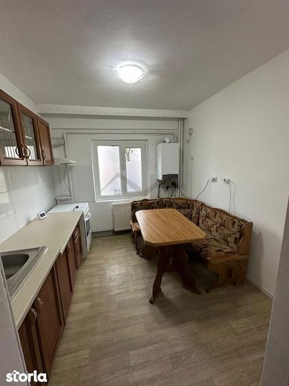 Spațiu comercial, de 70 mp, în Alexandru cel Bun