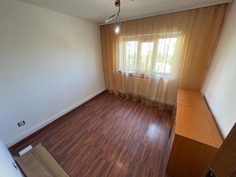 Apartament 2 camere Decomandat zona Cet cu Centrala - 3