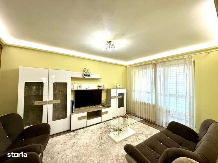 Apartament cu 3 camere decomandat în Central