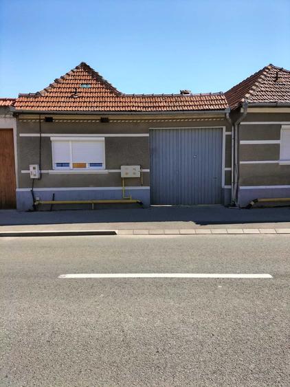 Casă cu 3 camere în Vinerea