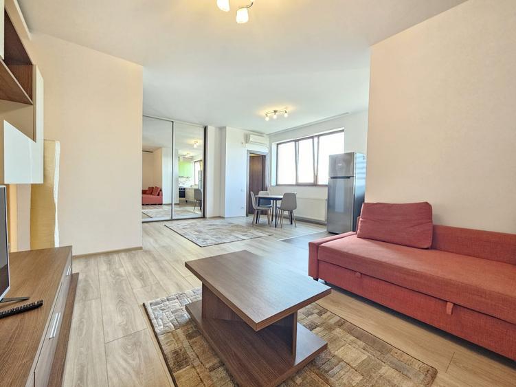 Apartament cu 2 camere semidecomandat, mobilat în Aviației
