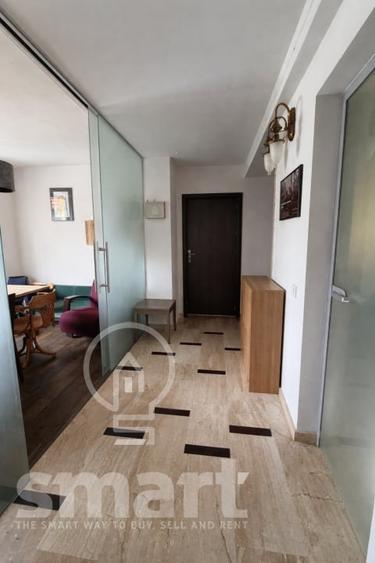 Apartament cu 3 camere decomandat, mobilat în Central