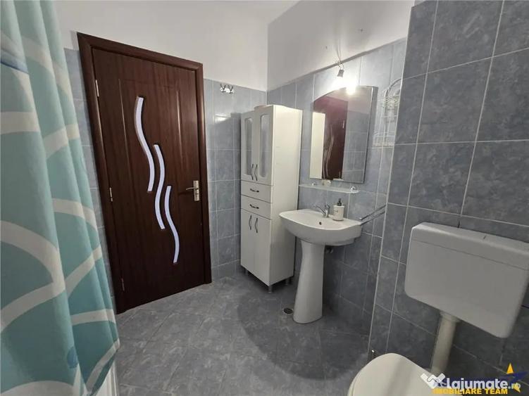 Garsonieră decomandată în Central