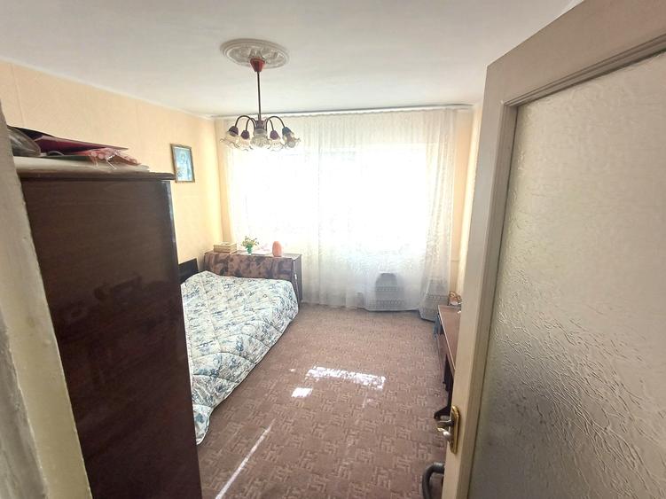 Apartament cu 4 camere decomandat în Vidin-Progresul