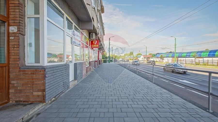 Spațiu comercial, de 65 mp, în Hărmanului
