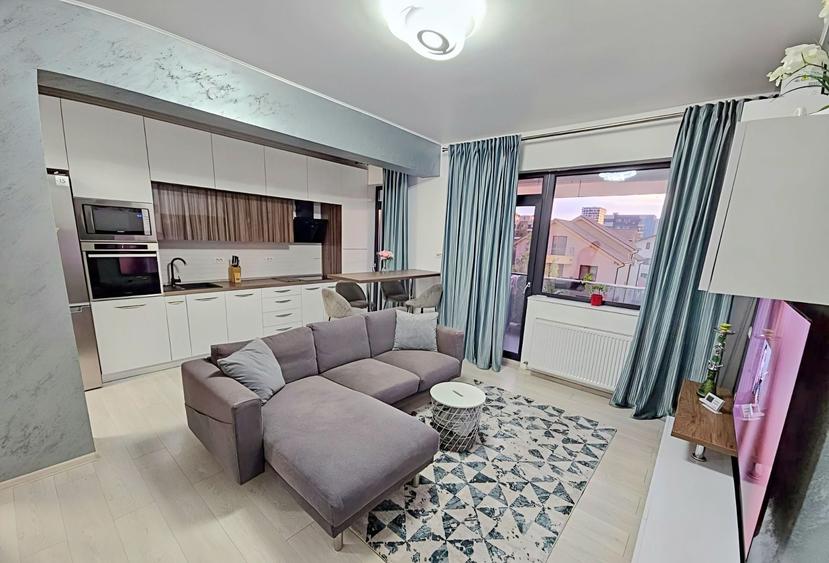 Apartament cu 3 camere decomandat, mobilat în Tomis Nord