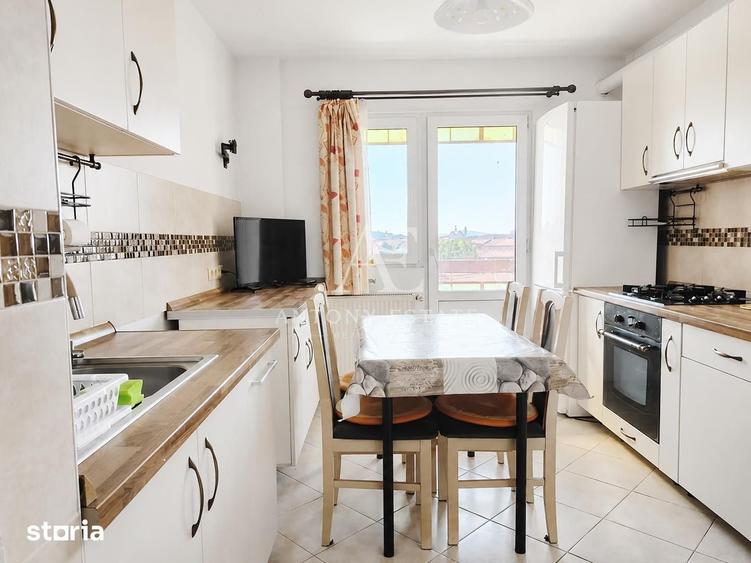 Apartament cu 4 camere în Rogerius