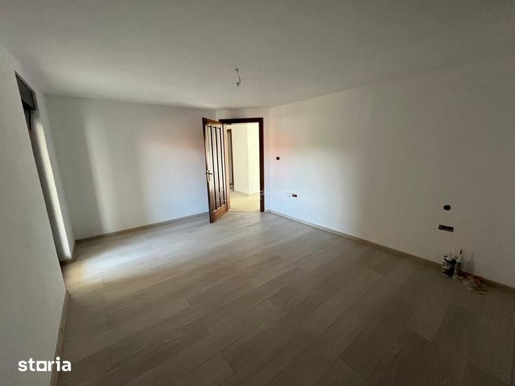 Caransebes, Casa 7 Camere + Teren 600 Mp., Zona Pipirig - 12