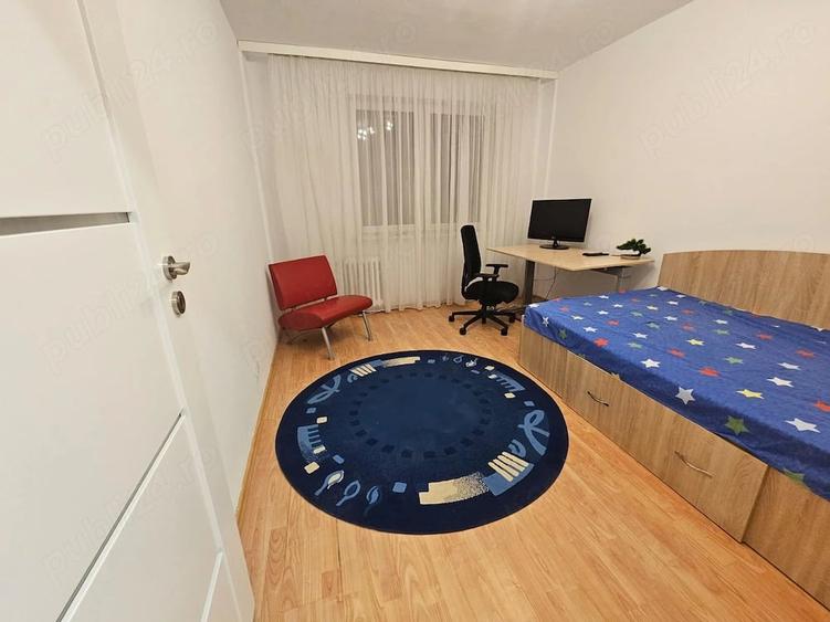 Apartament cu 3 camere decomandat în Lujerului