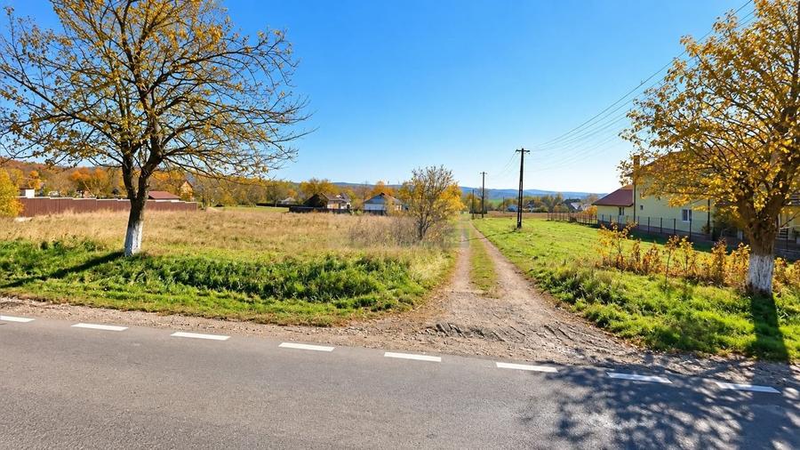 Teren intravilan de 1200 mp, în Vârfu Câmpului