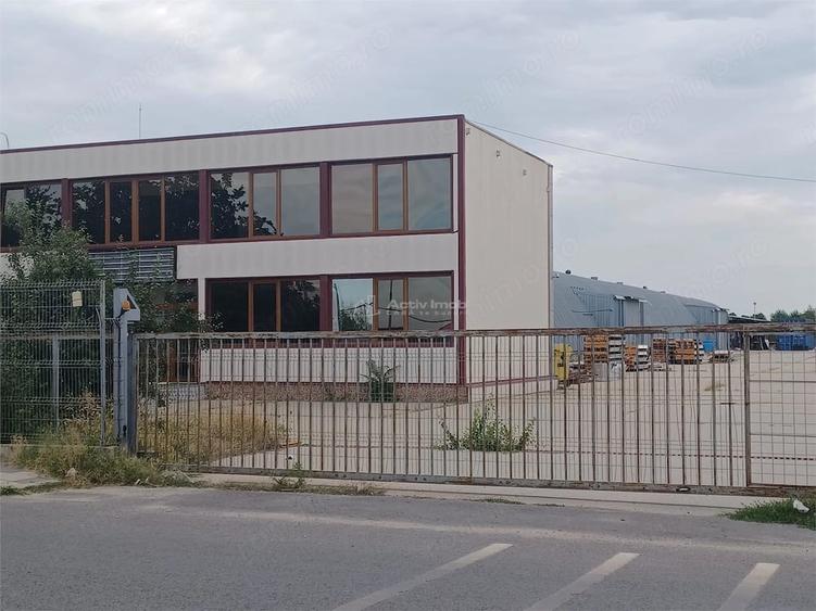 Spațiu comercial, de 1,500 mp, în Central