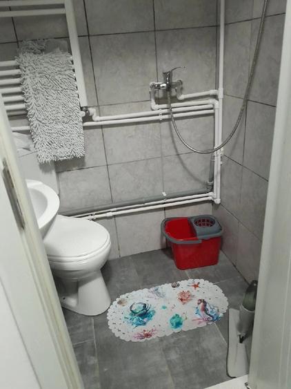 Garsonieră decomandată în ISR
