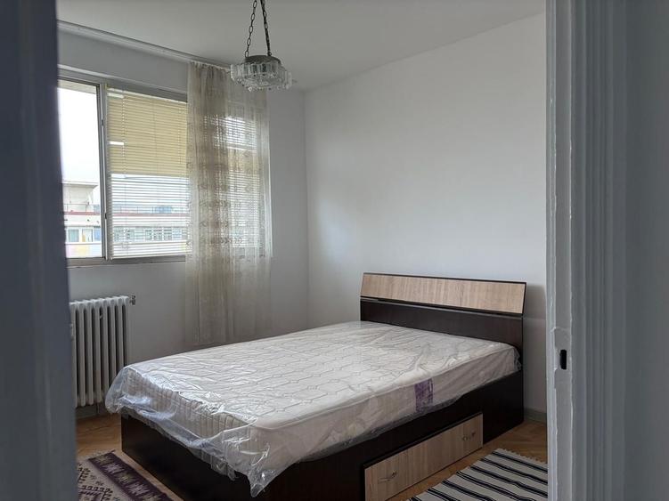 Apartament luminos cu doua camere, 1 mai - 8