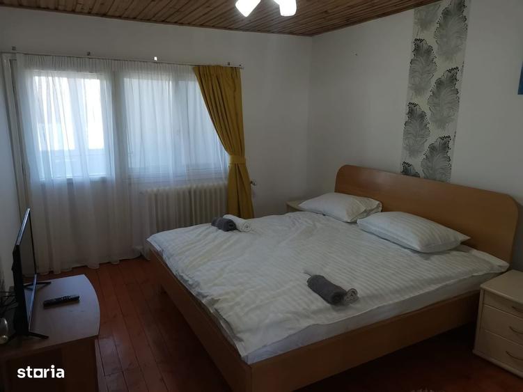Casă cu 4 camere cu Teren 1000 Mp în Comarnic