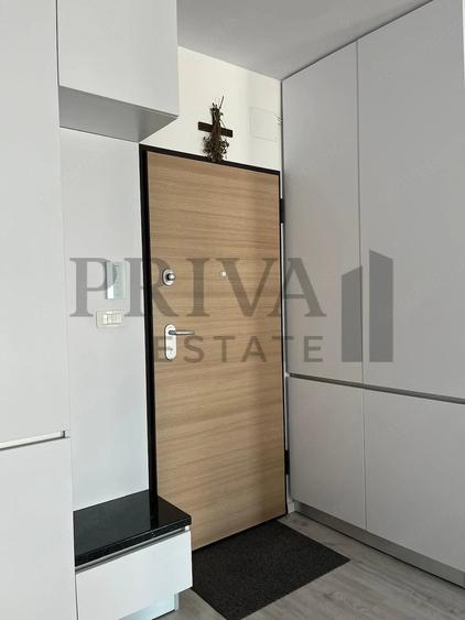 Apartament cu 3 camere decomandat în Torontalului