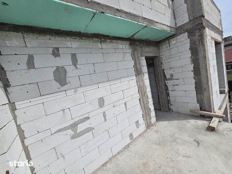Casă cu 4 camere cu Teren 450 Mp în Central