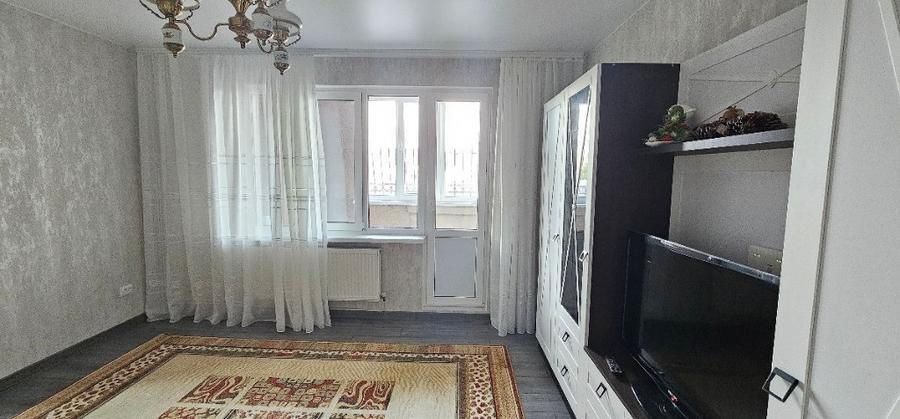 Apartament cu 2 camere decomandat în Plopilor