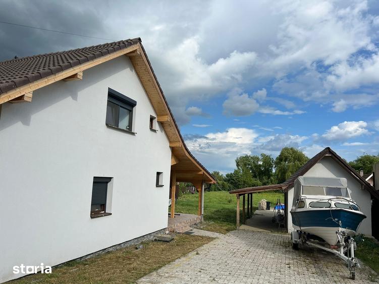 Casă cu 6 camere cu Teren 1836 Mp în Dudeștii Noi
