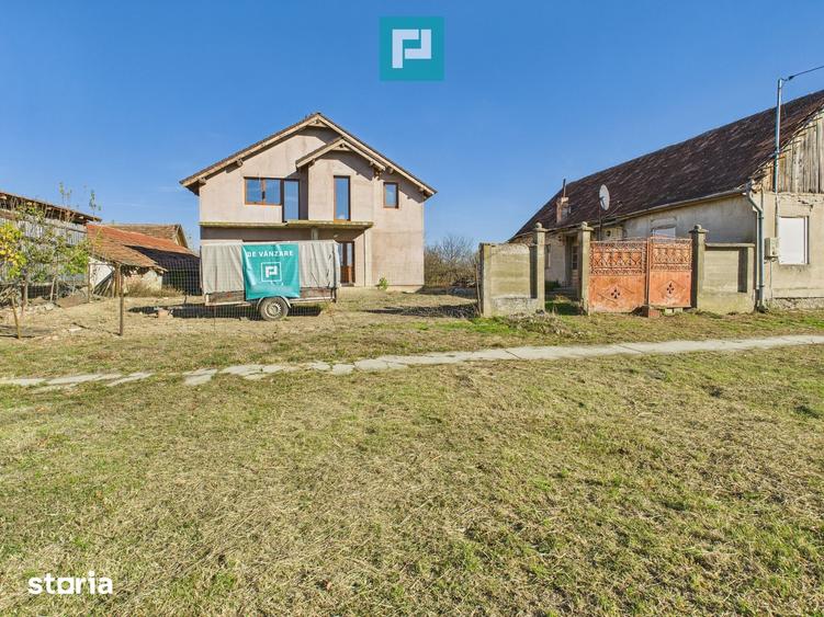Casă cu 6 camere cu Teren 1800 Mp în Central