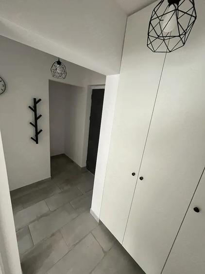 Garsonieră decomandată în Timpuri Noi