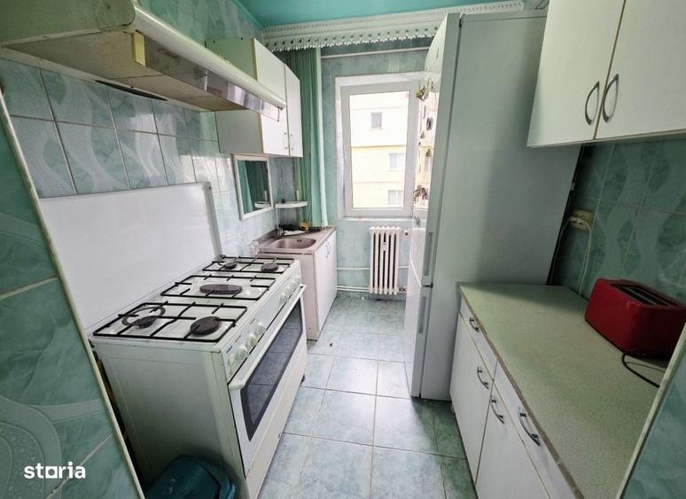 Apartament cu 3 camere în Alexandru cel Bun
