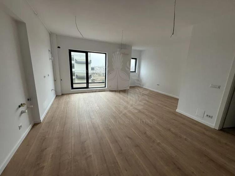 Apartament cu 3 camere decomandat în Albert