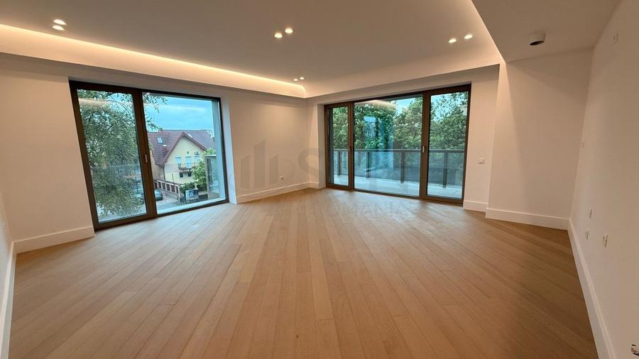 Apartament cu 3 camere decomandat în Iancu Nicolae