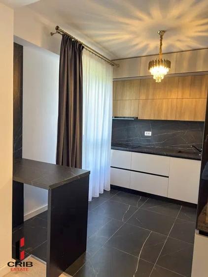 Apartament cu 3 camere semidecomandat, mobilat în Sisești