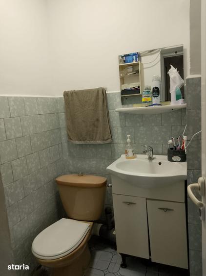 Apartament cu 3 camere decomandat în Călărași