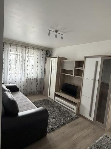 Apartament cu 2 camere semidecomandat în Universității