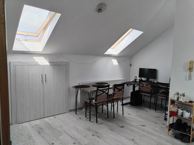 Apartament cu 2 camere decomandat în Florești