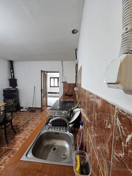 Casă individuală cu 3 camere cu Canalizare în Giarmata