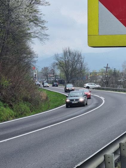 Teren de 5800 mp, în Gura Văii