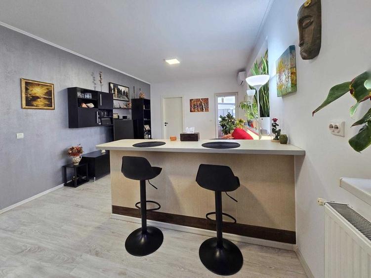 Apartament cu 2 camere semidecomandat în Florești
