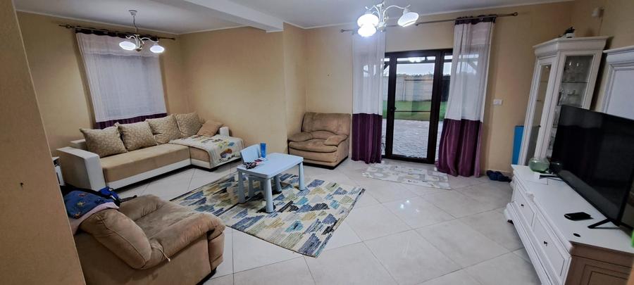 Casă cu 4 camere cu Teren 690 Mp în Central