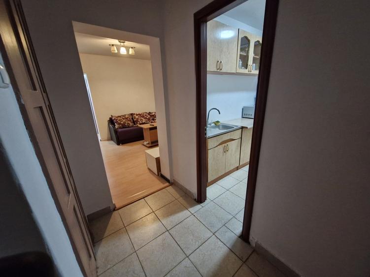 Apartament cu 2 camere semidecomandat în Tomis I