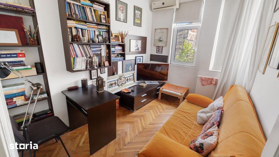 Apartament cu 3 camere în Centrul Civic