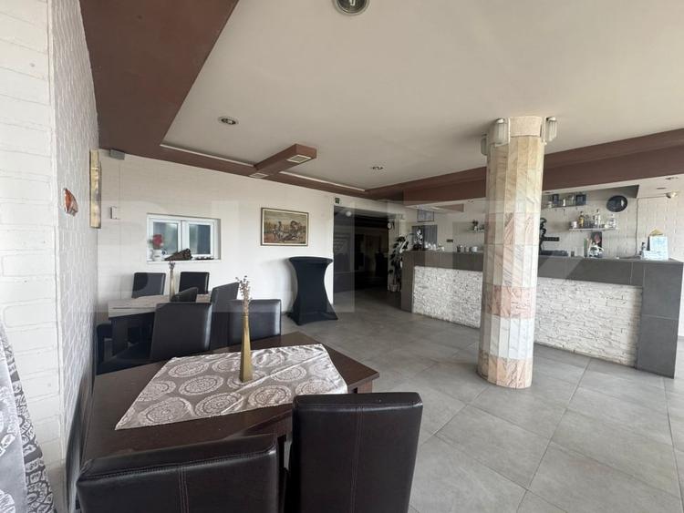 Hotel/Pensiune, de 1,600 mp, în Reghin