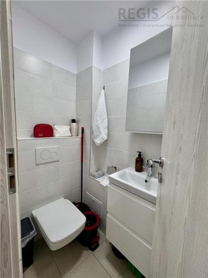 Apartament cu 3 camere decomandat în Triaj