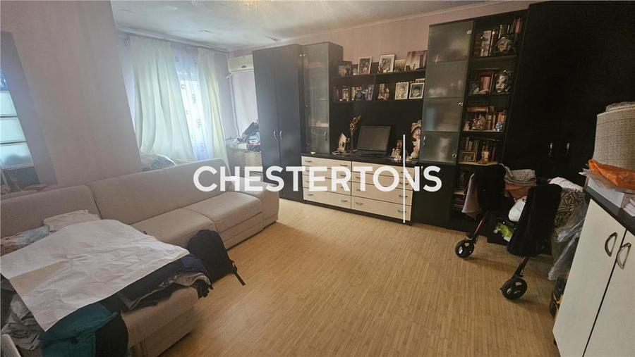 Apartament cu 3 camere decomandat, mobilat în Drumul Sării