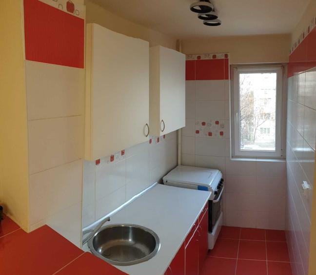 Garsonieră semidecomandată în Basarabia