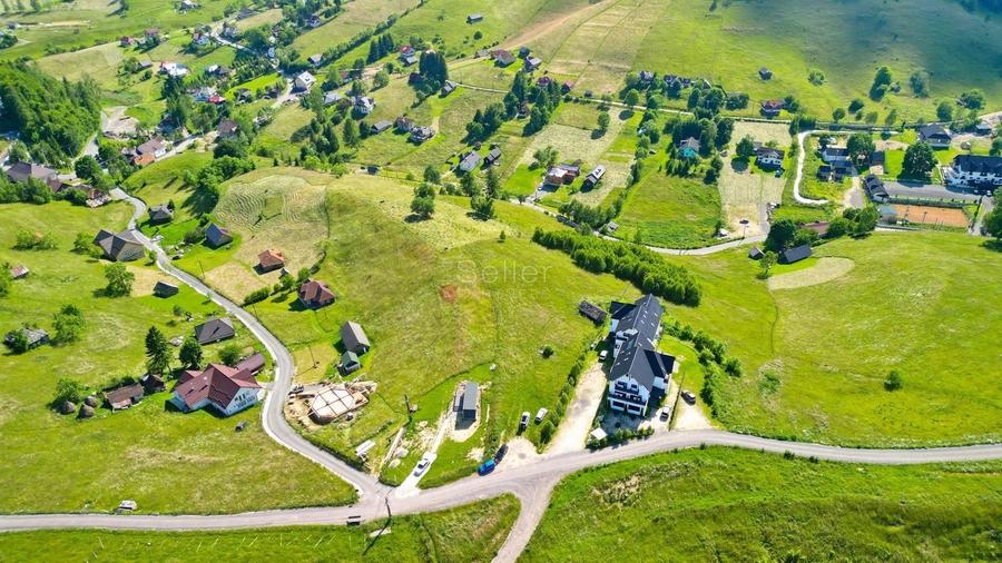Teren Construcții intravilan de 13000 mp, în Șirnea