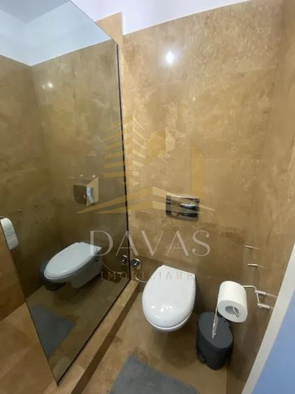 Apartament cu 4 camere semidecomandat, mobilat în Borhanci