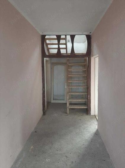 Casă cu 4 camere în Letca