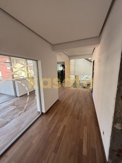 Casă individuală cu 7 camere cu Piscina în Șoseaua Nordului