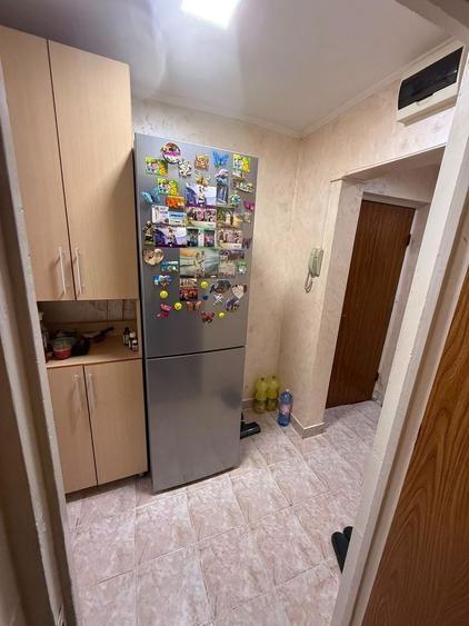 Apartament cu 2 camere semidecomandat, mobilat în Pantelimon